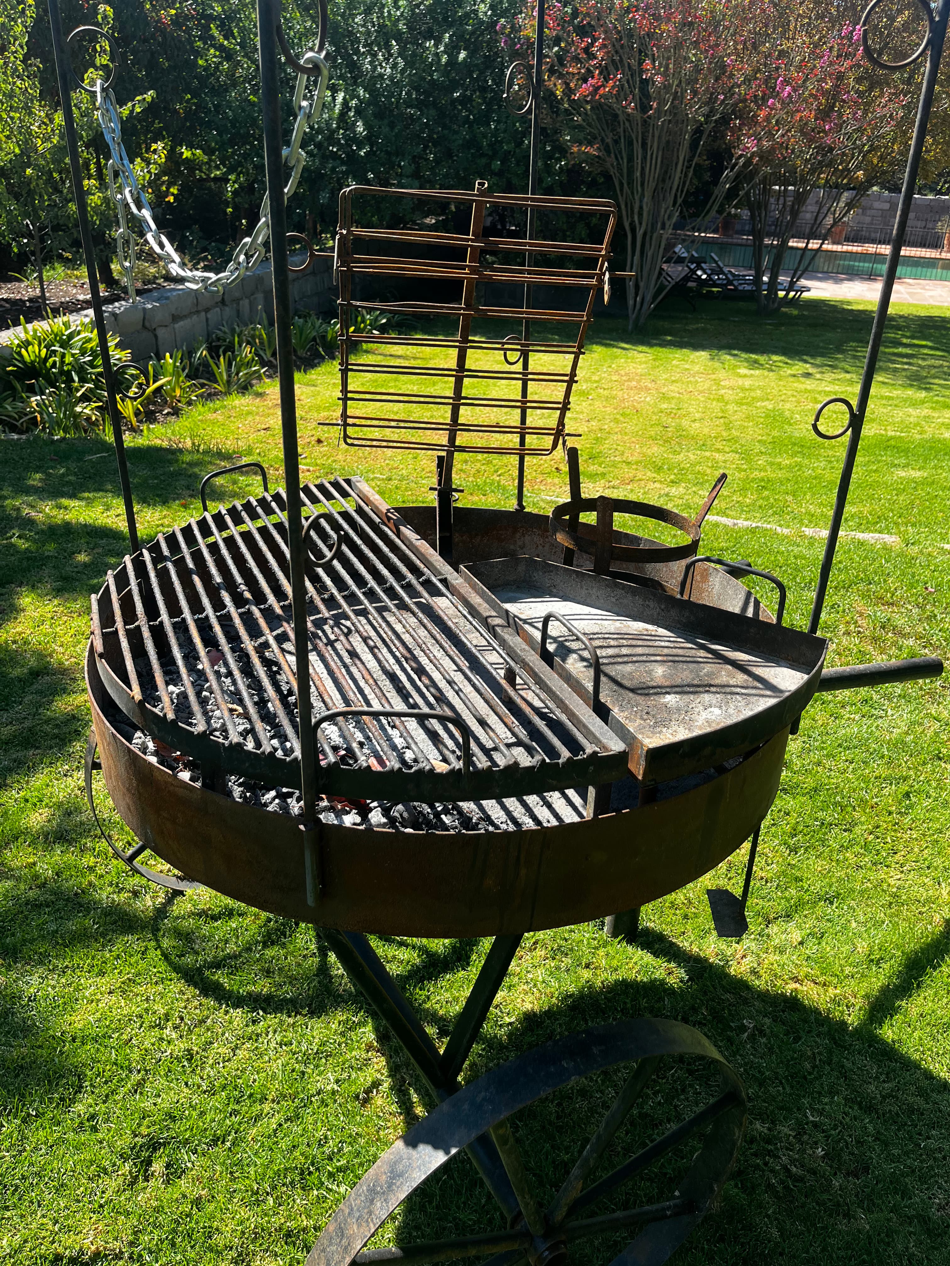 Parrilla inclinada detalle